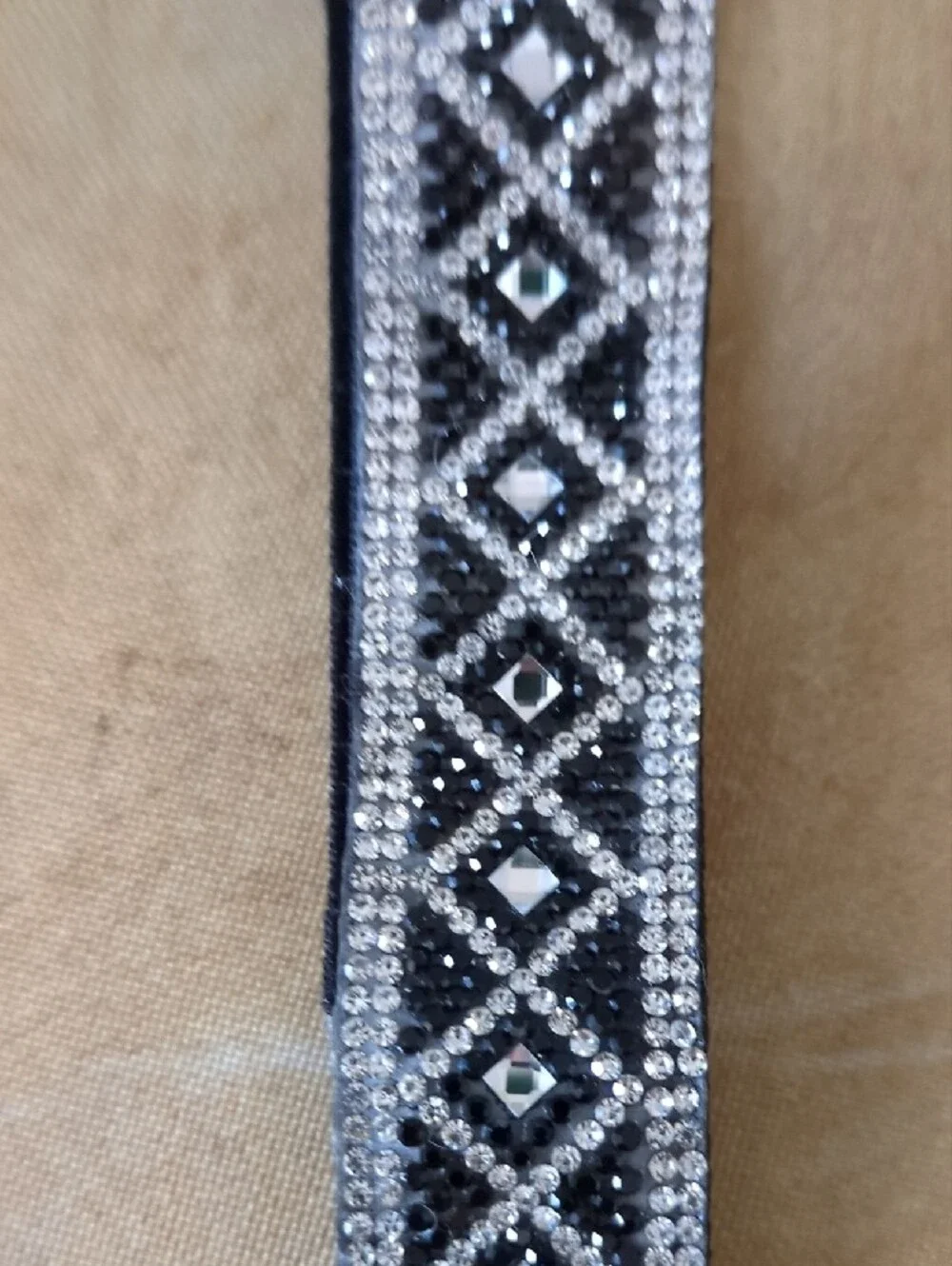 Sweaty Bands 1 Inch Black And White Crystal-Patterned Velvet Lined Headband